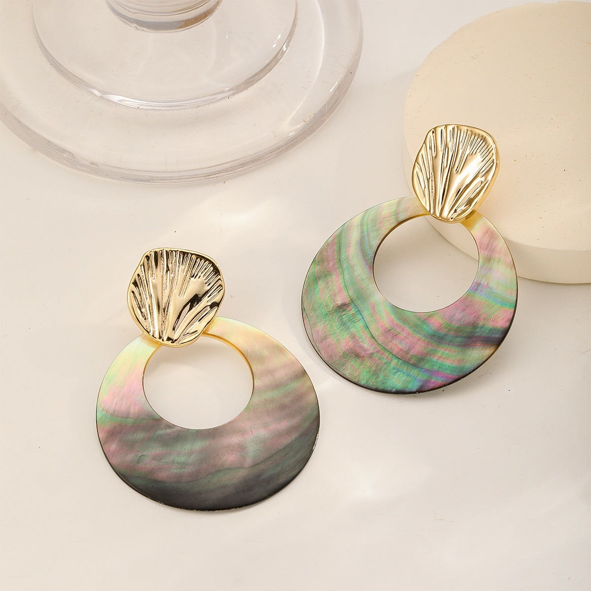 Gray Shell Disc Earrings — Gray Shell