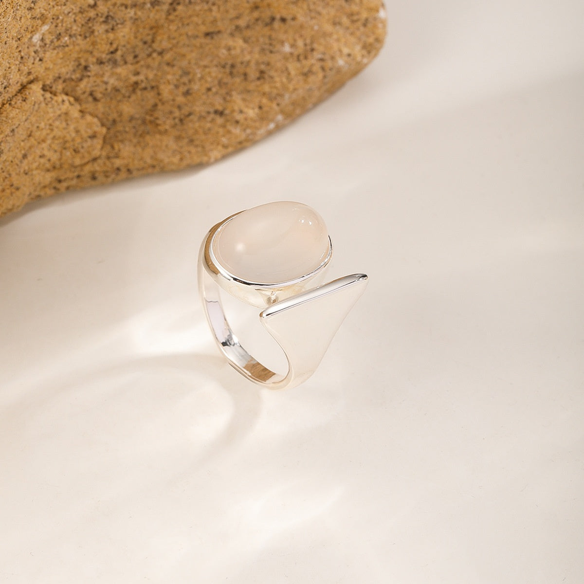 Open Oval Ring — Silver & White