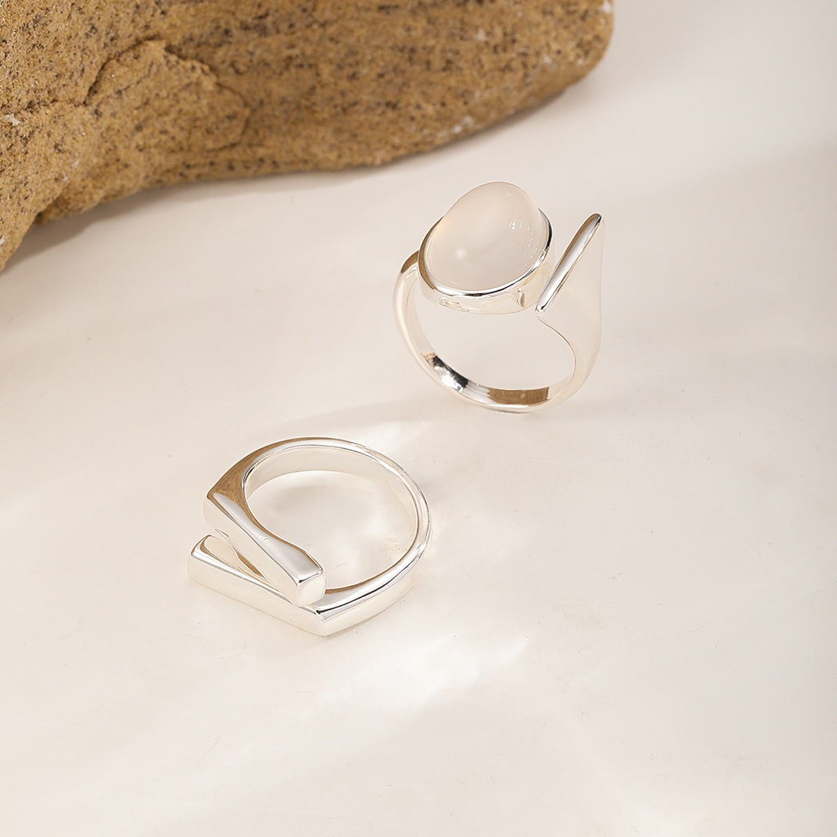 Open Oval Ring — Silver & White and Silver Bar