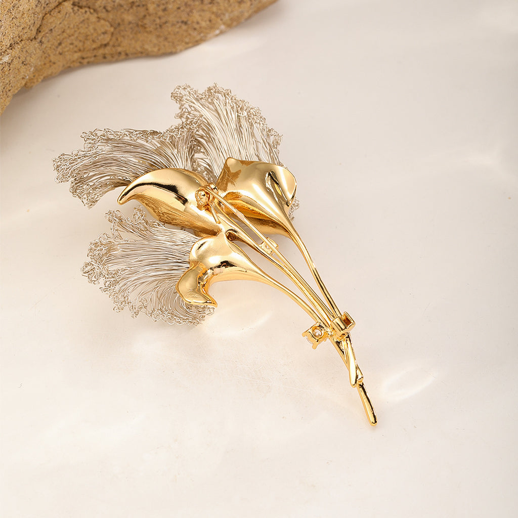 Silver Calla Brooch