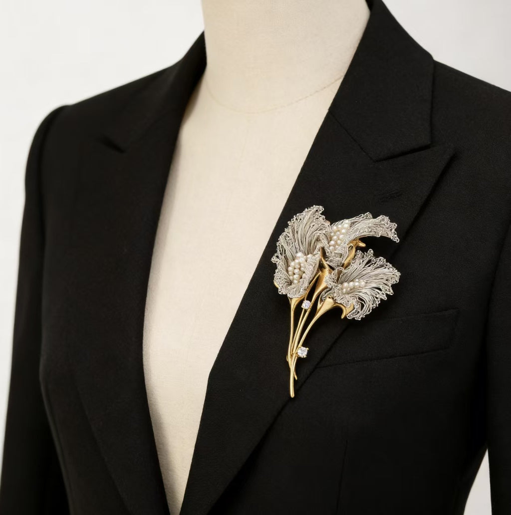 Silver Calla Brooch